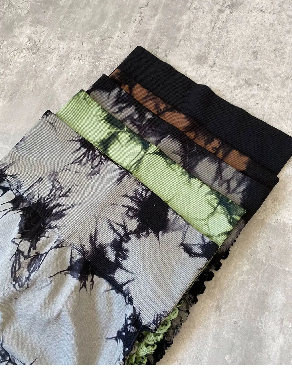 Gradient Hollow Knit Yoga Pants