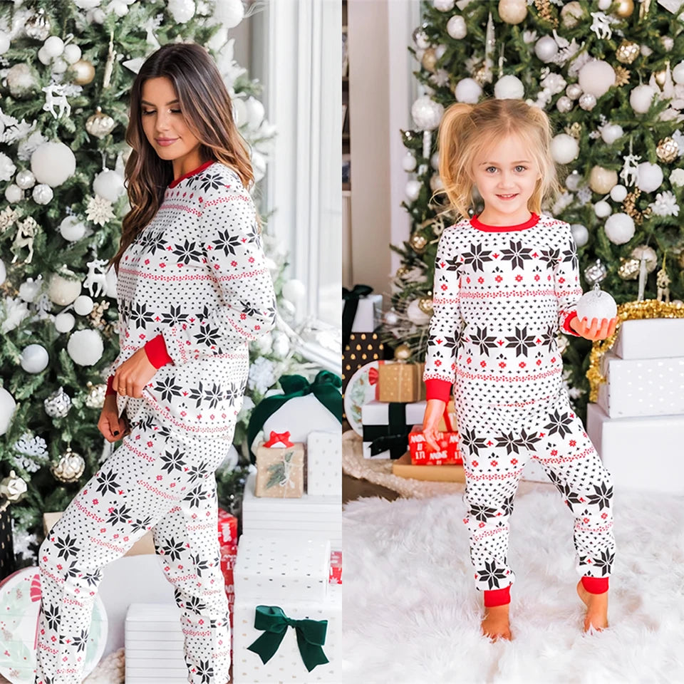 Mom & Daughter Retro Print Christmas Pajama Set