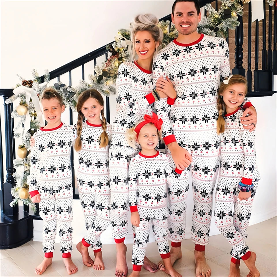 Mom & Daughter Retro Print Christmas Pajama Set